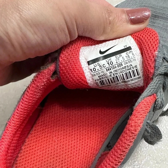 Nike Air Max Tavas Kids Shoes Sneakers Gray Size 10.5C - Picture 4 of 10